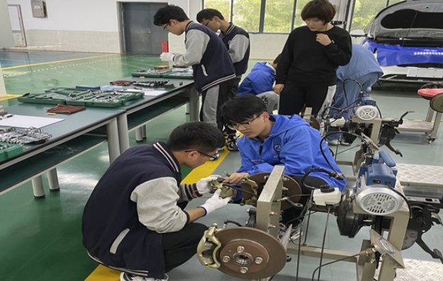 芜湖汽车工程学校招生简章2024年