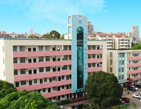 广西2024年没读完初中可不可以读中专学校