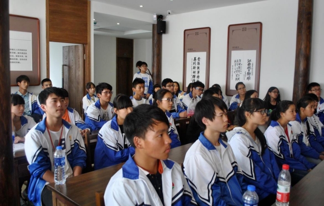 广东2024年中专男孩子学什么专业