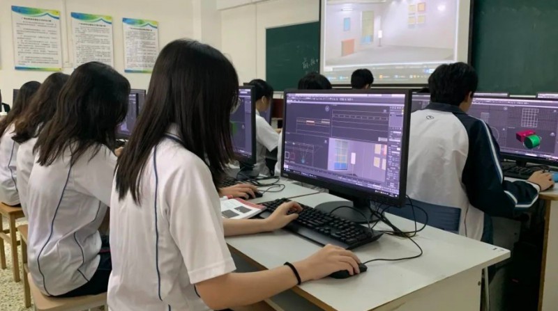 江西2024年中专女孩子学什么专业好