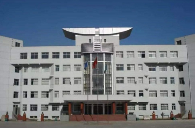 山阴县综合职业学校地址，乘车路线