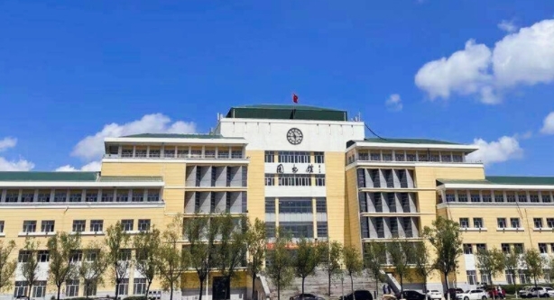 哈尔滨医科大学大庆校区评价怎么样,学校好不好