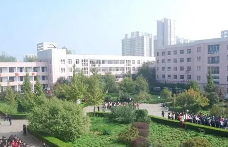 2023伊川实验高中录取分数线(2024年参考)