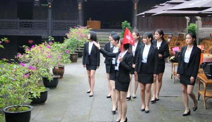 广东2024年中专女孩子学什么专业好