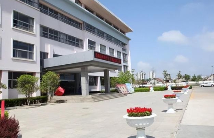 2024青岛市建筑工程职业中等专业学校多少钱 青岛市建筑工程职业中等专业学校各专业学费收费标准