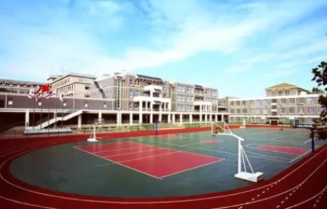 北京市第六十五中学地址，乘车路线