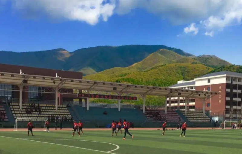 北京师范大学附属中学怎么样、好不好