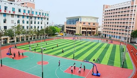 广东2024年上中专学校要不要分数