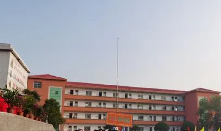 高平长平中学(职高部)网站网址主页
