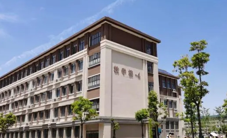 在湖北高考240分算什么水平（近三年）湖北高考240分能上的大学 