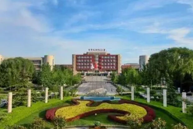 首都经济贸易大学附属中学怎么样、好不好