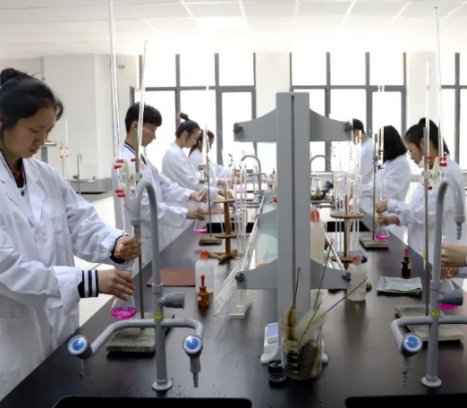 山东2024中专男生学什么专业好