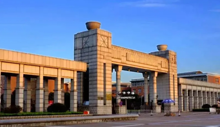 2023浙江万里学院高考录取分数线是多少（2024参考）
