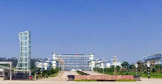 2023贺州学院高考录取分数线是多少（2024参考）