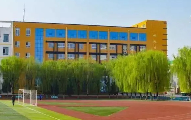 陕西2024年男生读什么铁路学校