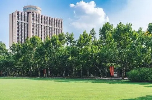北京中杉学校地址，乘车路线
