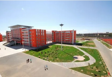 北京师范大学燕化附属中学地址，乘车路线