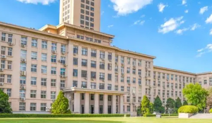 在新疆高考590分算什么水平（近三年）新疆高考590分能上的大学
