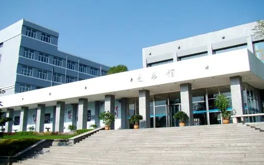 在青海高考325分算什么水平（近三年）青海高考325分能上的大学