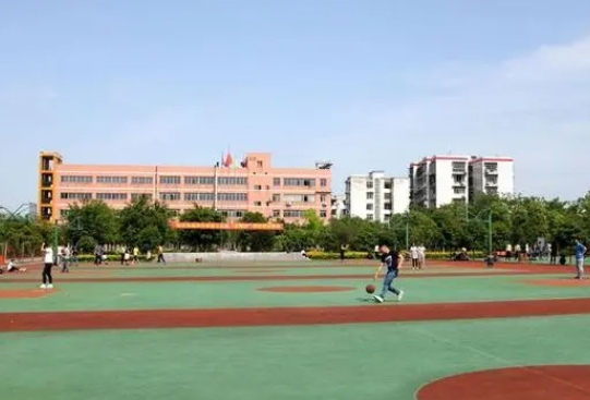 重庆市渝西中学怎么样、好不好