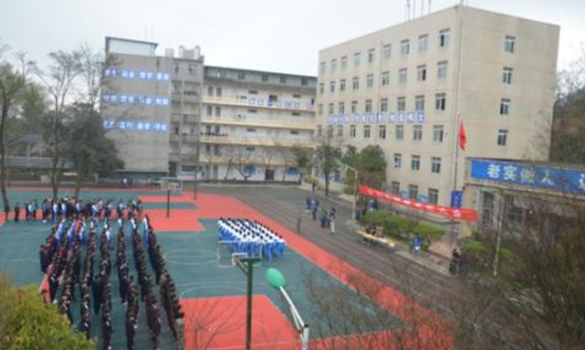 贵州2024年初中生读铁路学校怎么样