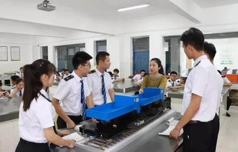 江苏2024年铁路学校都有哪些专业好