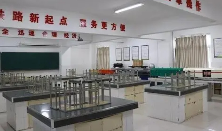 湖北2024年初中生怎么考铁路学校