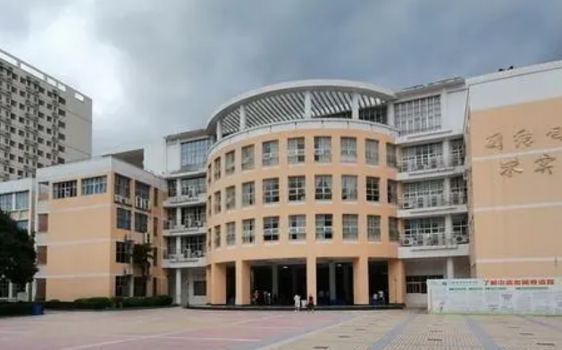 2024年桂林高考复读学校有哪些？复读学校怎样选择？