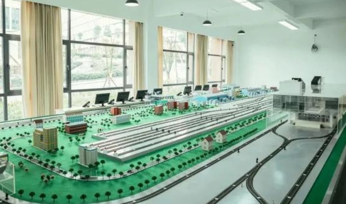 湖北2024年男生读铁路学校怎么样