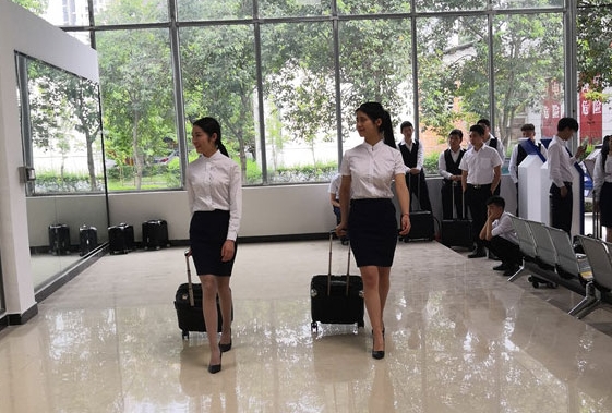 湖北2024年女生读铁路学校怎么样