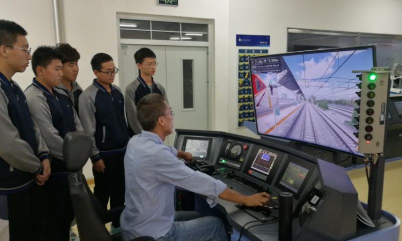 湖南2024年200分能上铁路学校吗
