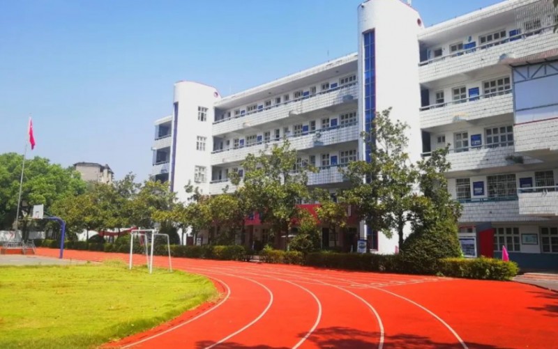 湖南2024年初中生读铁路学校好吗