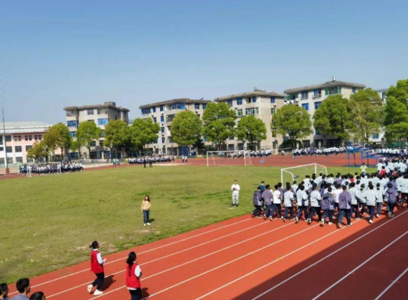 荣昌大成中学地址，乘车路线