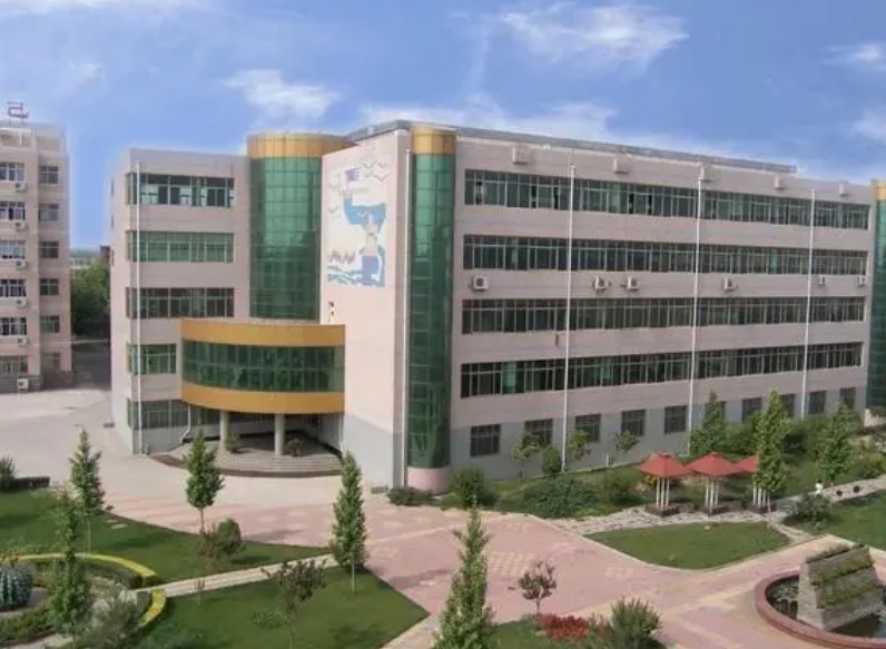 藁城区第一中学地址，乘车路线
