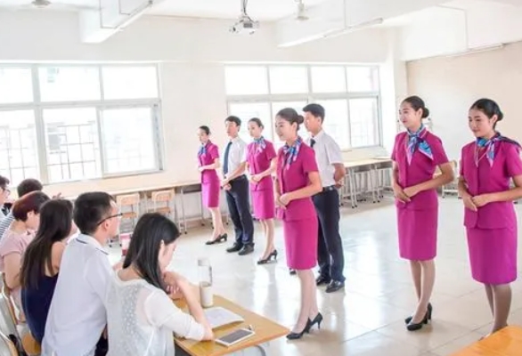 广东2024年女生学铁路学校好吗