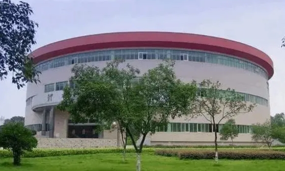 长沙工业学院艺术类学费（2024）