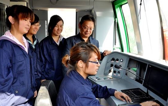 广东2024年铁路学校有女生吗
