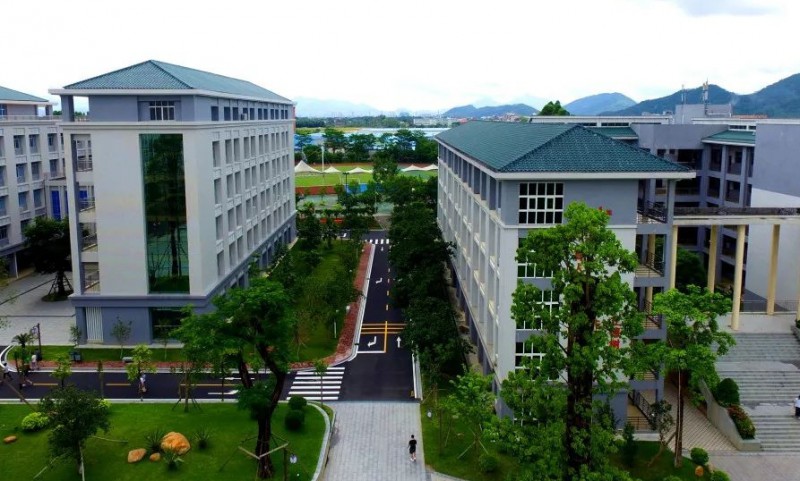 广东省华夏高级技工学校怎么样、好不好