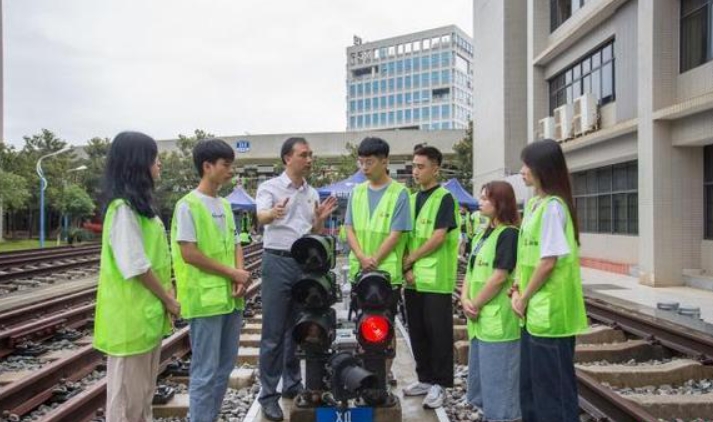 广西2024年读铁路学校有什么好处