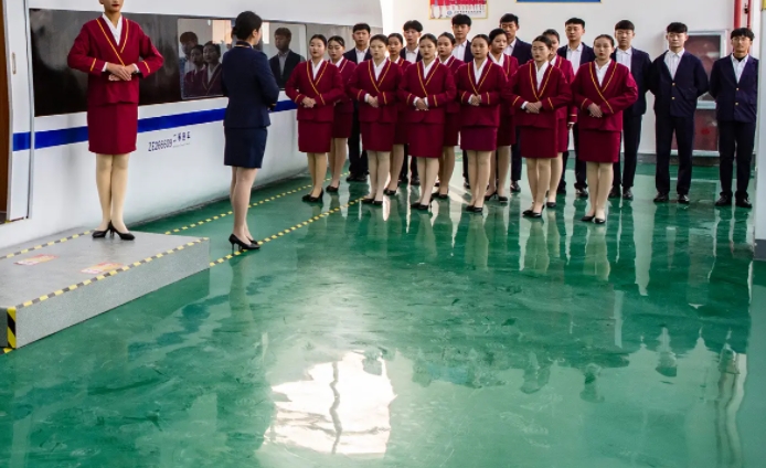 广西2024年铁路学校有哪些专业适合女生