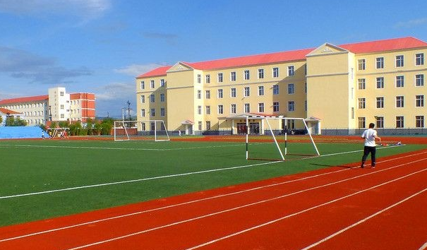 河北唐山机车技师学院：筑牢安全防线，开启新征程
