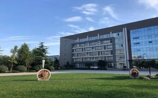 河南2024年铁路学校学费多少