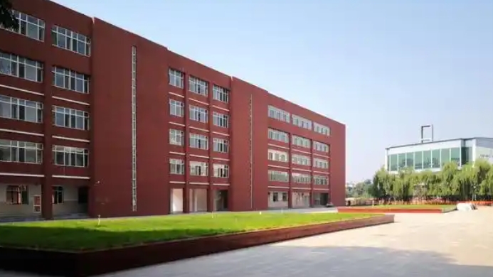 2025河北省唐县第二中学多少钱(学费明细)