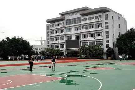 重庆2025年初中生可以去什么铁路学校