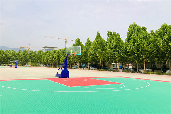 四川2025年男生在铁路学校学什么好