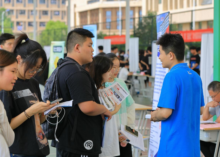 江苏2025年读铁路学校有什么专业