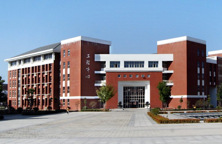 江苏2025年女生初中毕业上铁路学校