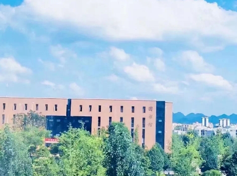 贵州2025年女生读铁路学校好吗