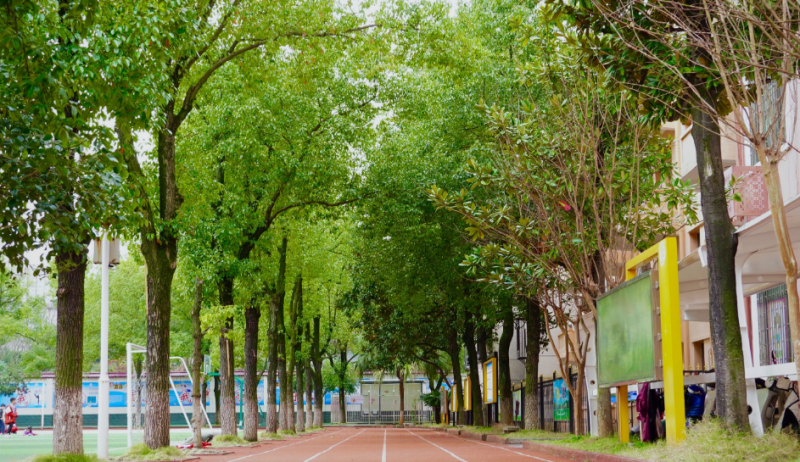 江苏2025年铁路学校学费多少