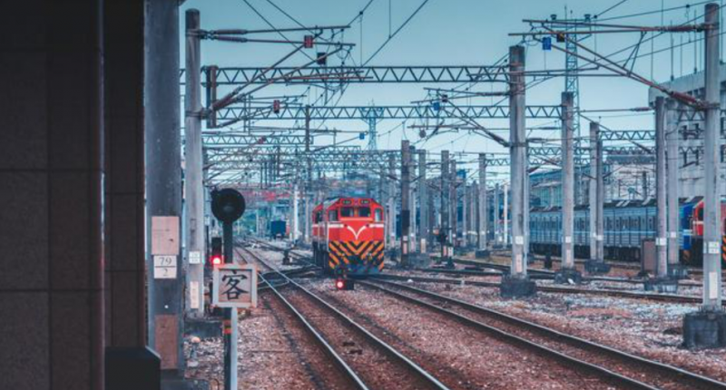 湖北20205年200分能上铁路学校吗